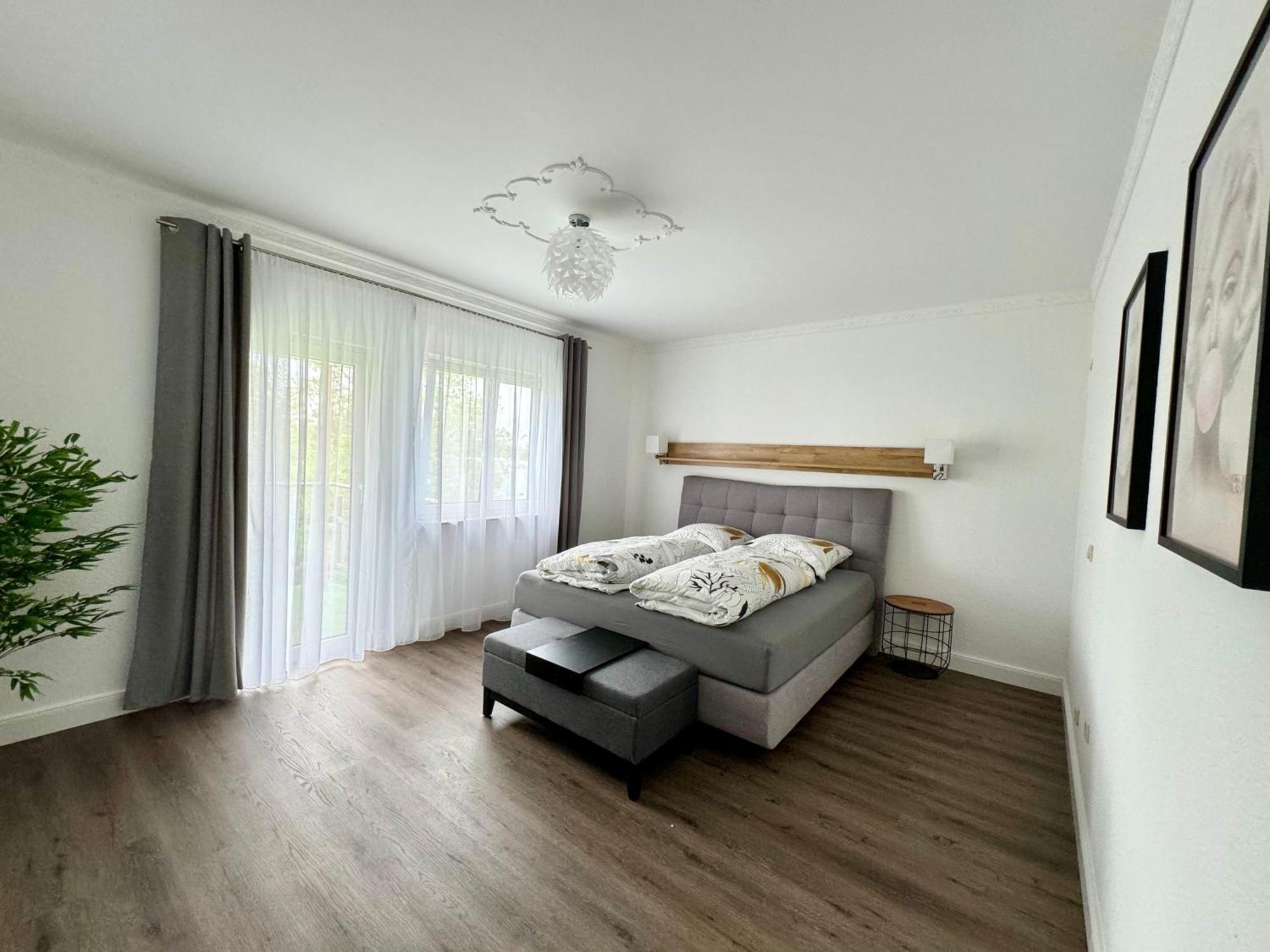 220 Qm Penthouse Wohnung Mit Fahrstuhl - Ohne Spa MHG Esterno foto