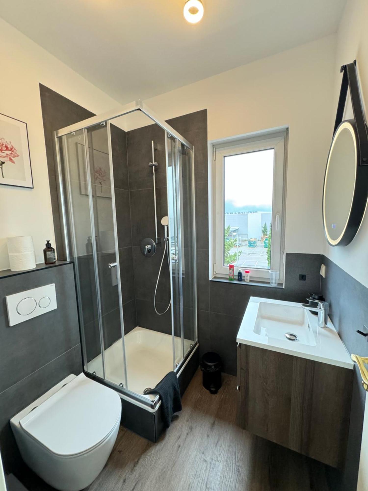 220 Qm Penthouse Wohnung Mit Fahrstuhl - Ohne Spa MHG Esterno foto