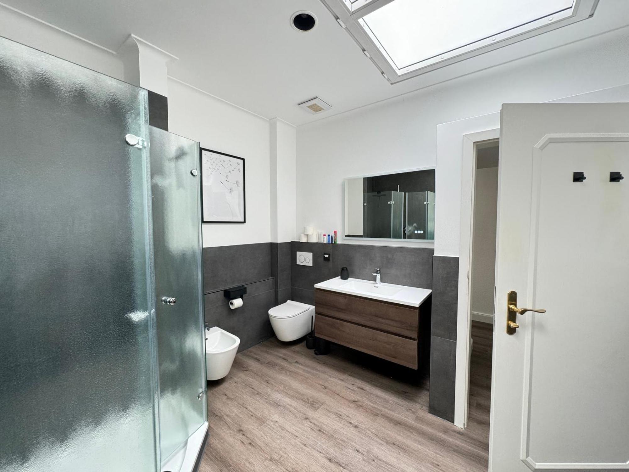 220 Qm Penthouse Wohnung Mit Fahrstuhl - Ohne Spa MHG Esterno foto