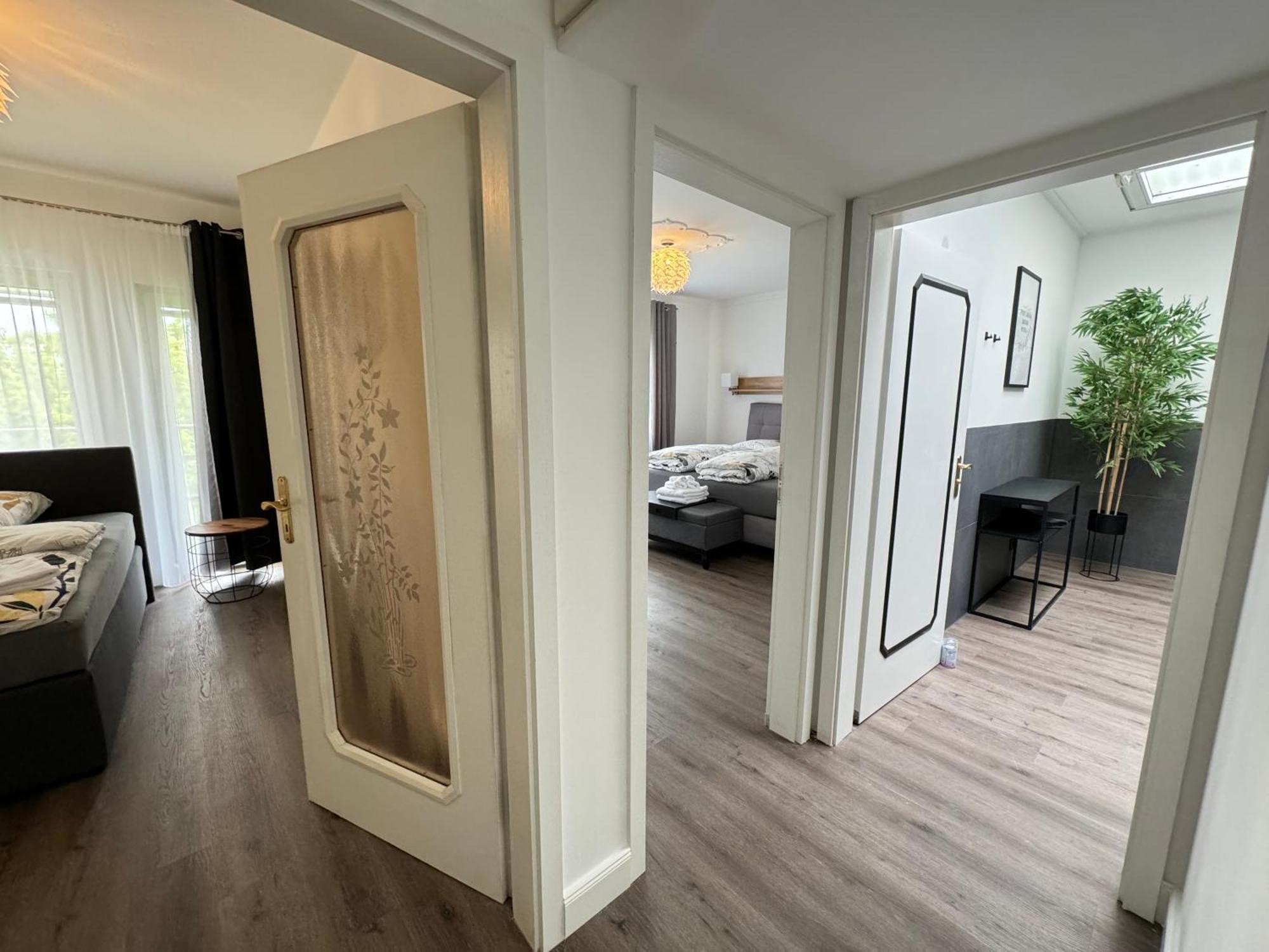 220 Qm Penthouse Wohnung Mit Fahrstuhl - Ohne Spa MHG Esterno foto